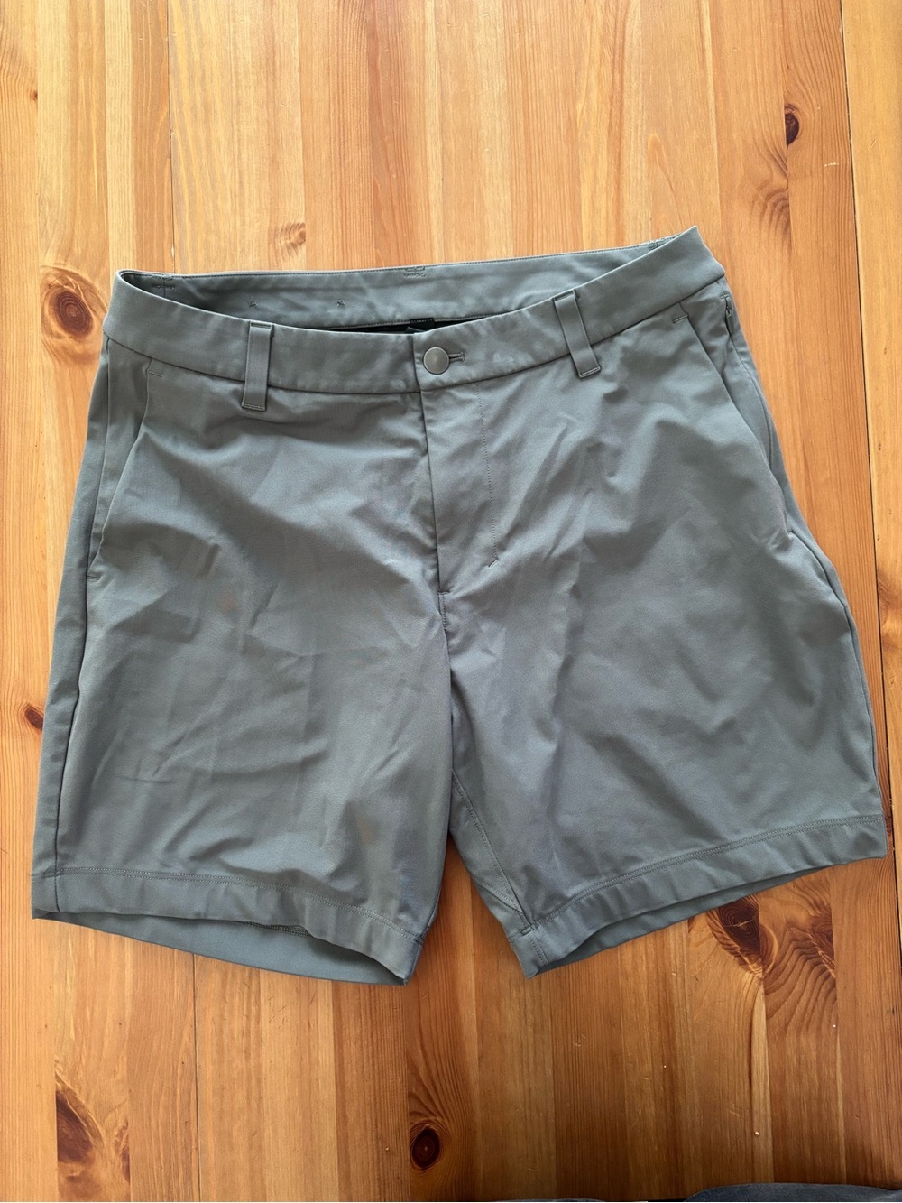 Lululemon Men’s Commission Classic-Fit Shorts Size 31